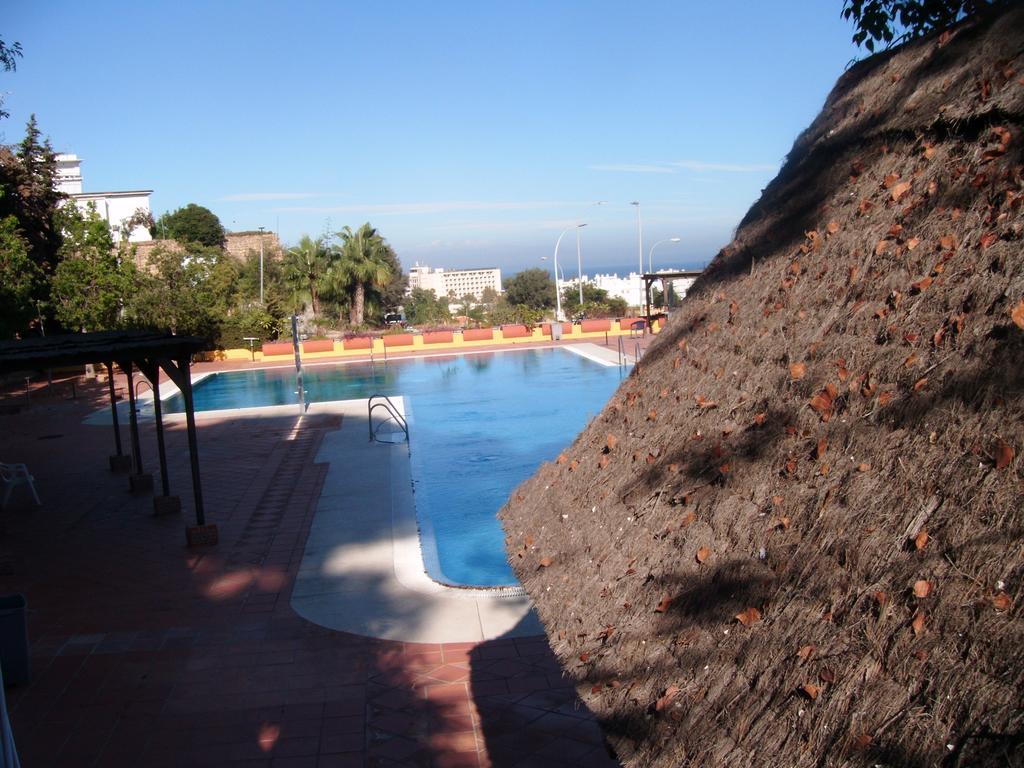 Duquesa De Espana ตอร์เรโมลิโนส ภายนอก รูปภาพ